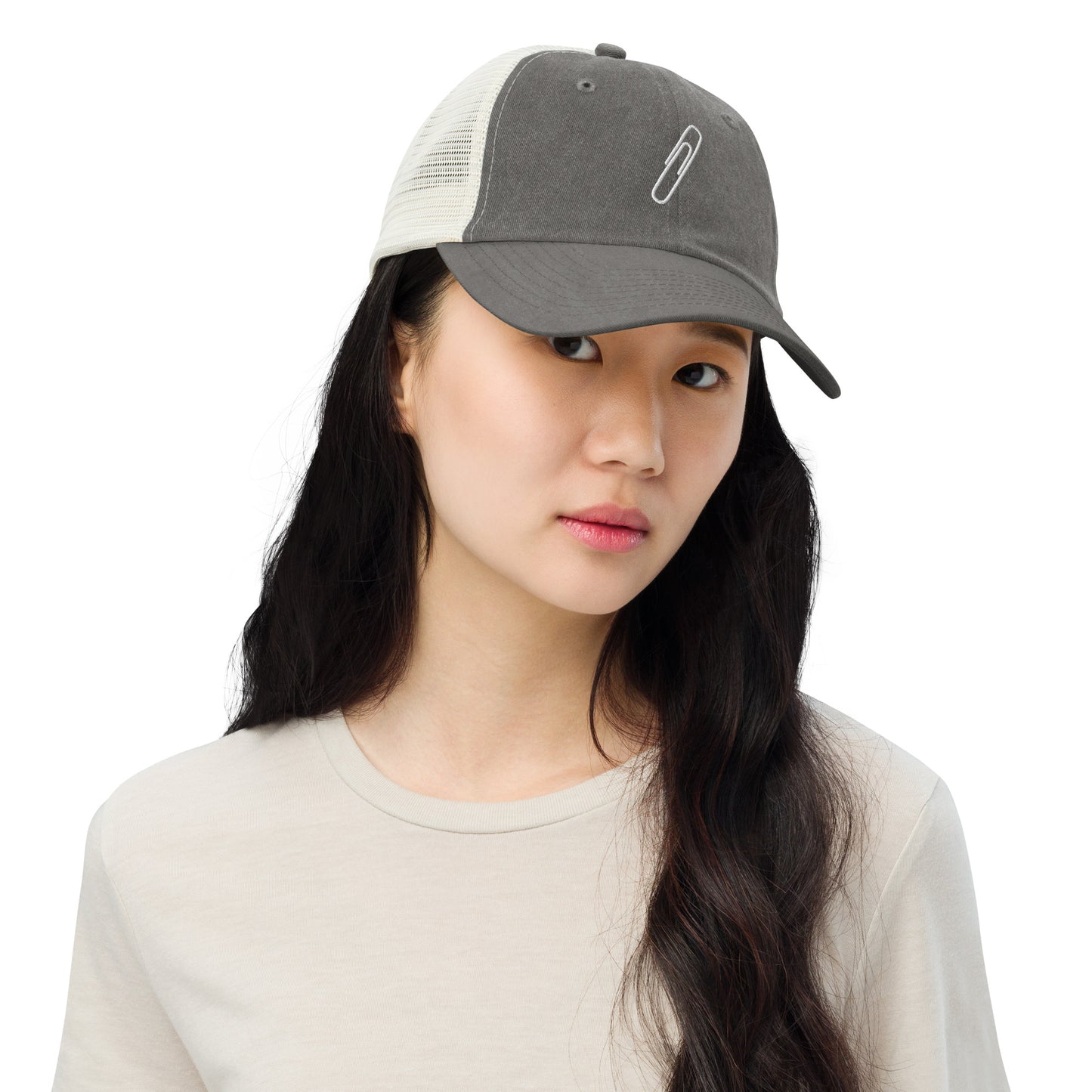 Pigment-dyed Paperclip cap