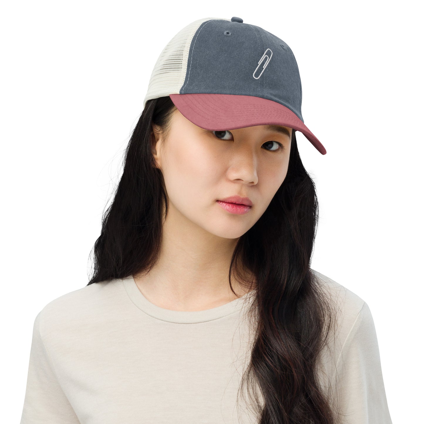 Pigment-dyed Paperclip cap