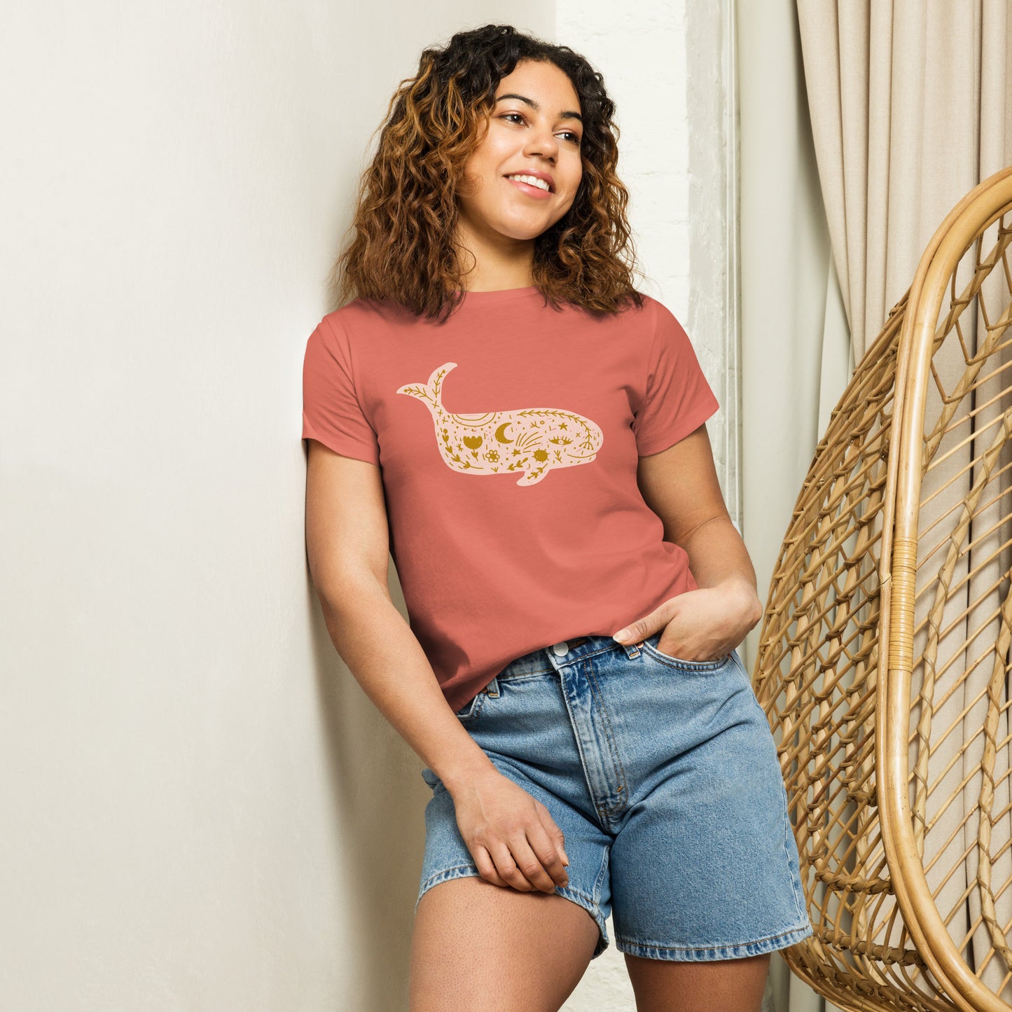 Whale Women’s high-waisted t-shirt