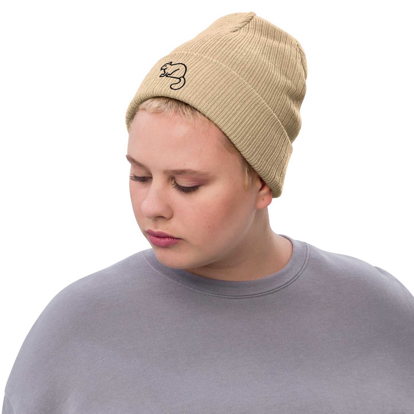 Ribbed Squirrel knit beanie